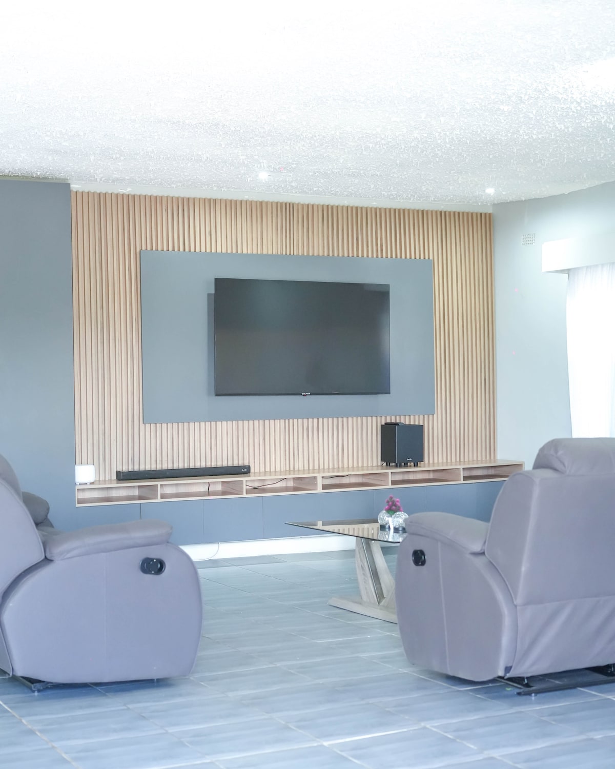 Living Room 4